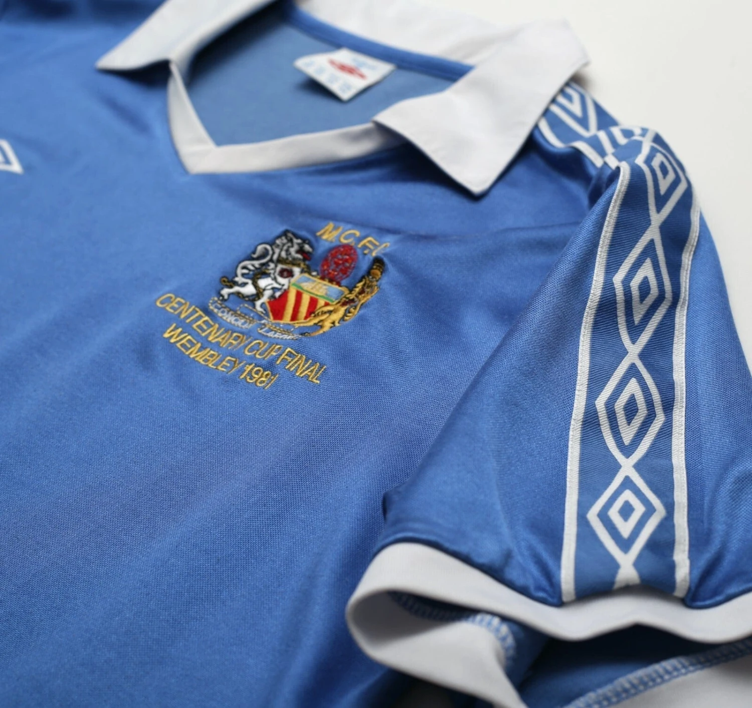 1981 MANCHESTER CITY Retro Umbro FA Cup Final Centenary Home Football Shirt (L)(1981 manchester city retro umbro fa cup final centenary home football shirt l) 1981 MANCHESTER CITY Retro Umbro FA Cup Final Centenary Home Football Shirt (L)(1981 Manchester City Retro Umbro Fa Cup Final Centenary Home Football Shirt L) -Football Shirt Collective 1981 manchester city retro umbro fa cup final centenary home football shirt l 1160883000