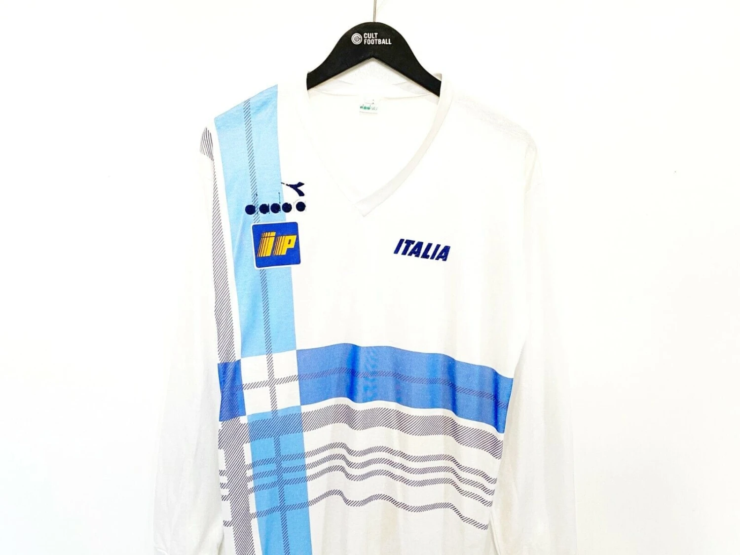 1986/88 ITALY Vintage Diadora Player Issue Football Training Shirt Jersey (L)(1986 88 italy vintage diadora player issue football training shirt jersey l) 1986/88 ITALY Vintage Diadora Player Issue Football Training Shirt Jersey (L)(1986 88 Italy Vintage Diadora Player Issue Football Training Shirt Jersey L) -Football Shirt Collective 1986 88 italy vintage diadora player issue football training shirt jersey l 39813141463287