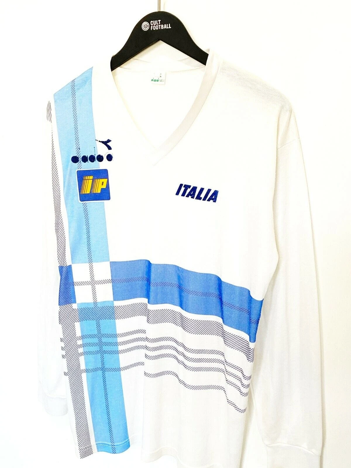 1986/88 ITALY Vintage Diadora Player Issue Football Training Shirt Jersey (L)(1986 88 italy vintage diadora player issue football training shirt jersey l) 1986/88 ITALY Vintage Diadora Player Issue Football Training Shirt Jersey (L)(1986 88 Italy Vintage Diadora Player Issue Football Training Shirt Jersey L) -Football Shirt Collective 1986 88 italy vintage diadora player issue football training shirt jersey l 39813141561591