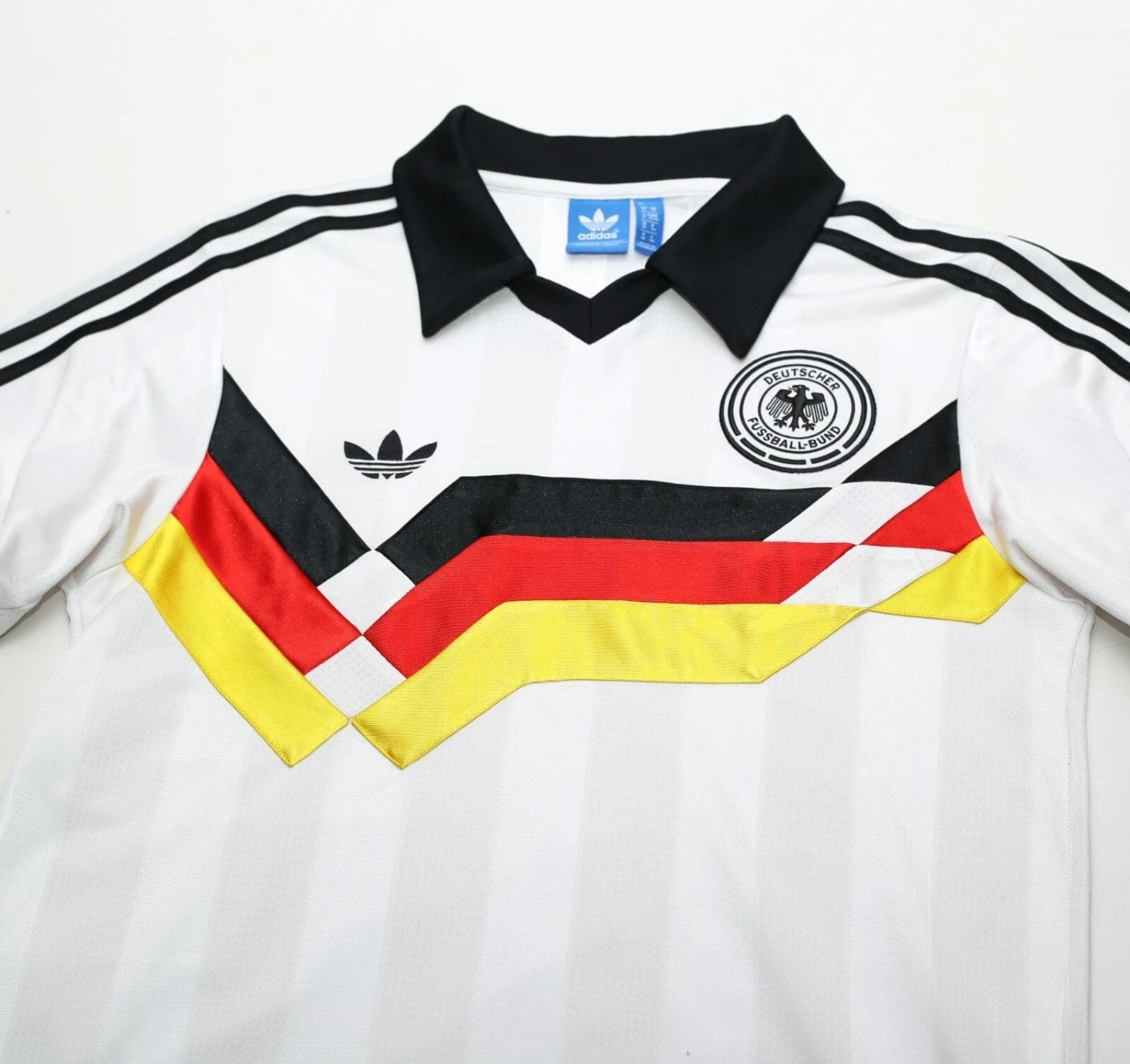 1988/91 WEST GERMANY Retro adidas Originals Football Shirt (S/M) Italia 90(1988 91 west germany retro adidas originals football shirt s m italia 90) 1988/91 WEST GERMANY Retro Adidas Originals Football Shirt (S/M) Italia 90(1988 91 West Germany Retro Adidas Originals Football Shirt S M Italia 90) -Football Shirt Collective 1988 91 west germany retro adidas originals football shirt s m italia 90 1173179102