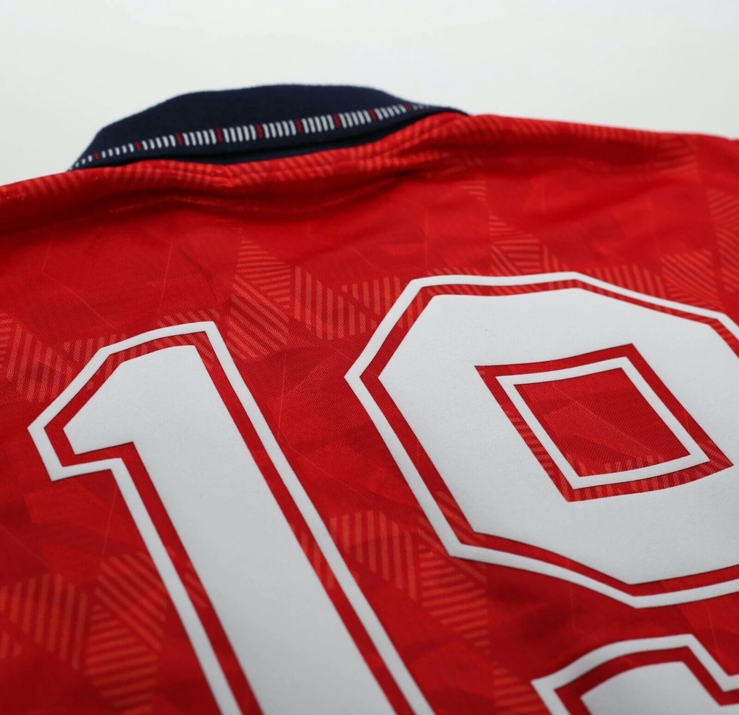 1990/92 GASCOIGNE #19 England Retro Umbro Away Football Shirt (S) Italia 90(1990 92 gascoigne 19 england retro umbro away football shirt s italia 90) 1990/92 GASCOIGNE #19 England Retro Umbro Away Football Shirt (S) Italia 90(1990 92 Gascoigne 19 England Retro Umbro Away Football Shirt S Italia 90) -Football Shirt Collective 1990 92 gascoigne 19 england retro umbro away football shirt s italia 90 41142617211127