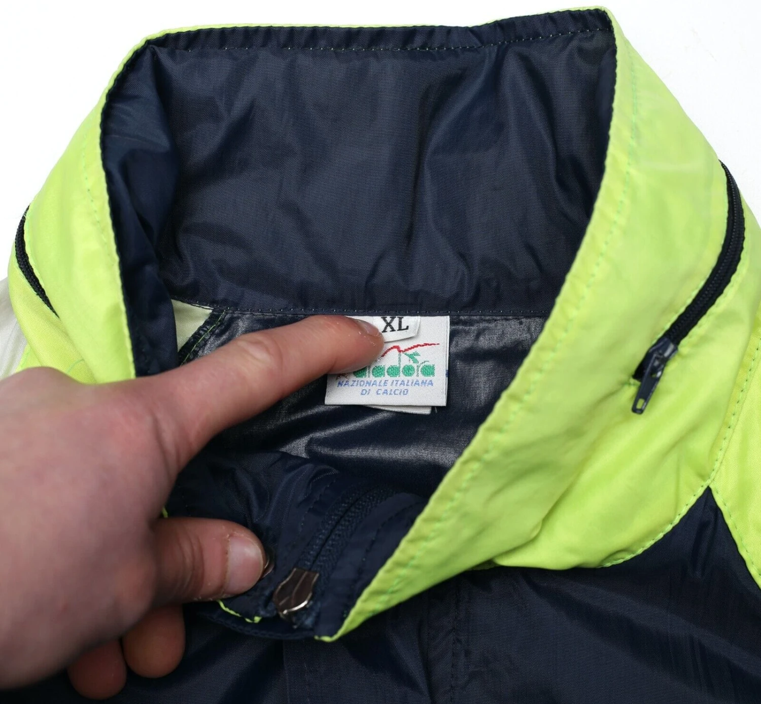 1990/92 ITALY Vintage Diadora Rain Coat Jacket Windbreaker (XL)(1990 92 italy vintage diadora rain coat jacket windbreaker xl) 1990/92 ITALY Vintage Diadora Rain Coat Jacket Windbreaker (XL)(1990 92 Italy Vintage Diadora Rain Coat Jacket Windbreaker Xl) -Football Shirt Collective 1990 92 italy vintage diadora rain coat jacket windbreaker xl 42125147603191