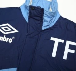1990/92 SHEFFIELD WEDNESDAY Vintage Umbro Football Bench Coat Jacket (M)(1990 92 Sheffield Wednesday Vintage Umbro Football Bench Coat Jacket M) -Football Shirt Collective 1990 92 sheffield wednesday vintage umbro football bench coat jacket m 73399253827958