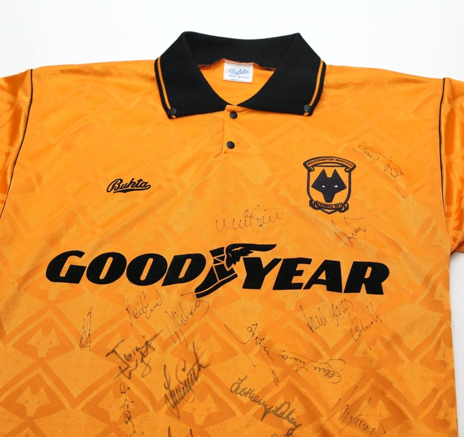 1991/92 WOLVERHAMPTON WANDERERS Vintage Bukta Home Football Shirt (M) SIGNED(1991 92 wolverhampton wanderers vintage bukta home football shirt m signed) 1991/92 WOLVERHAMPTON WANDERERS Vintage Bukta Home Football Shirt (M) SIGNED(1991 92 Wolverhampton Wanderers Vintage Bukta Home Football Shirt M Signed) -Football Shirt Collective 1991 92 wolverhampton wanderers vintage bukta home football shirt m signed 1177518936