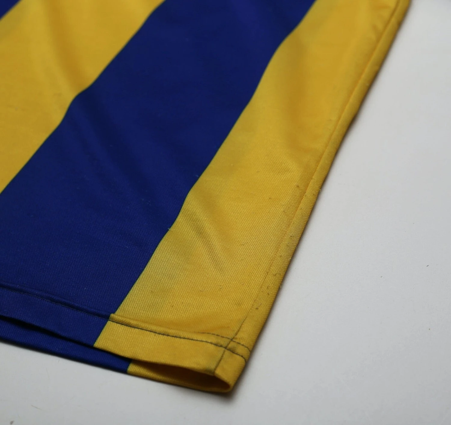 1993/95 LEEDS UNITED Vintage ASICS Away Football Shirt (XXL)(1993 95 leeds united vintage asics away football shirt xxl) 1993/95 LEEDS UNITED Vintage ASICS Away Football Shirt (XXL)(1993 95 Leeds United Vintage Asics Away Football Shirt Xxl) -Football Shirt Collective 1993 95 leeds united vintage asics away football shirt xxl 1166612242