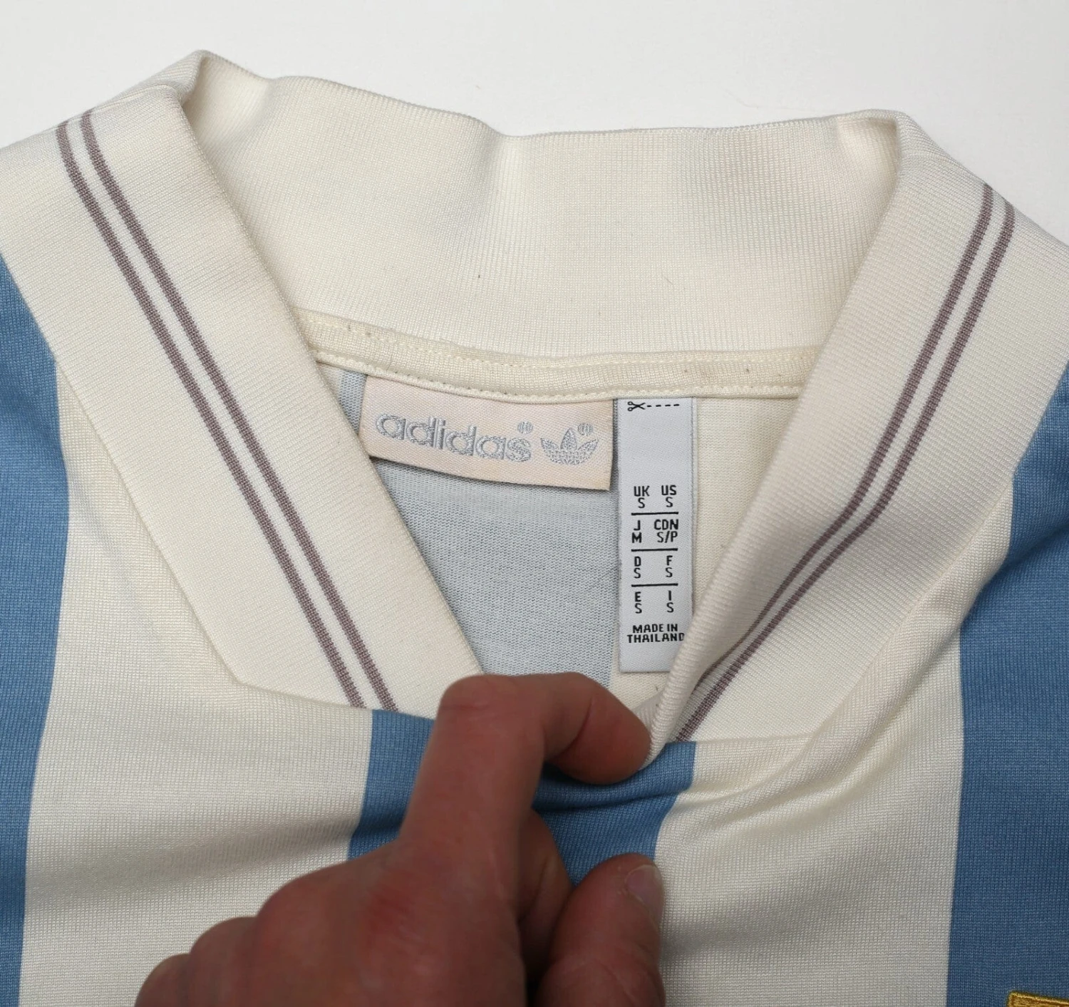 1993 MARADONA #10 Argentina adidas Originals LS Home Football Shirt (S)(1993 maradona 10 argentina adidas originals ls home football shirt s) 1993 MARADONA #10 Argentina Adidas Originals LS Home Football Shirt (S)(1993 Maradona 10 Argentina Adidas Originals Ls Home Football Shirt S) -Football Shirt Collective 1993 maradona 10 argentina adidas originals ls home football shirt s 1171895261