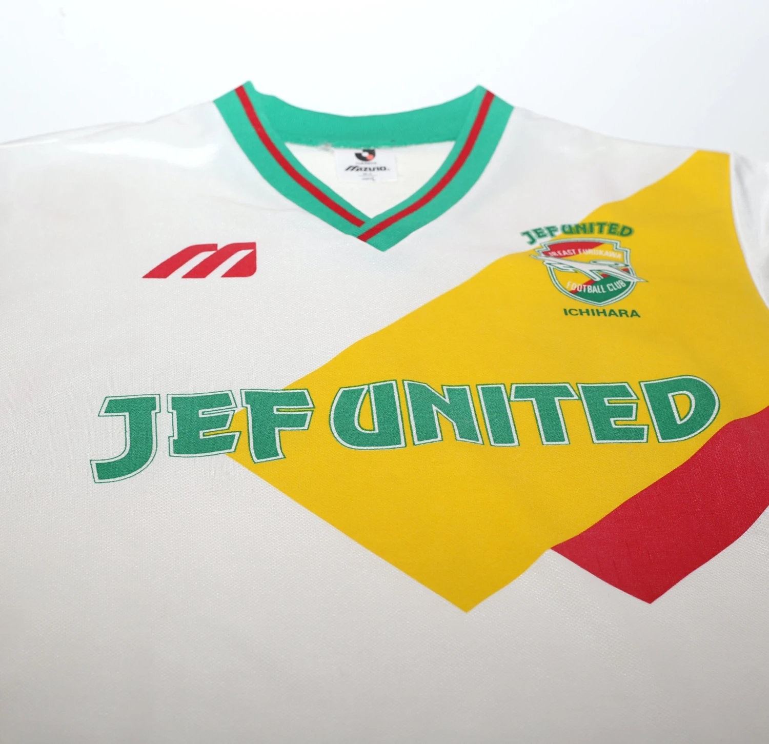 1994/95 Jef United Mizuno Away Football shirt (M)(1993 95 jef united mizuno football training shirt m) 1994/95 Jef United Mizuno Away Football Shirt (M)(1993 95 Jef United Mizuno Football Training Shirt M) -Football Shirt Collective 1994 95 jef united mizuno away football shirt m 40915370279159 scaled