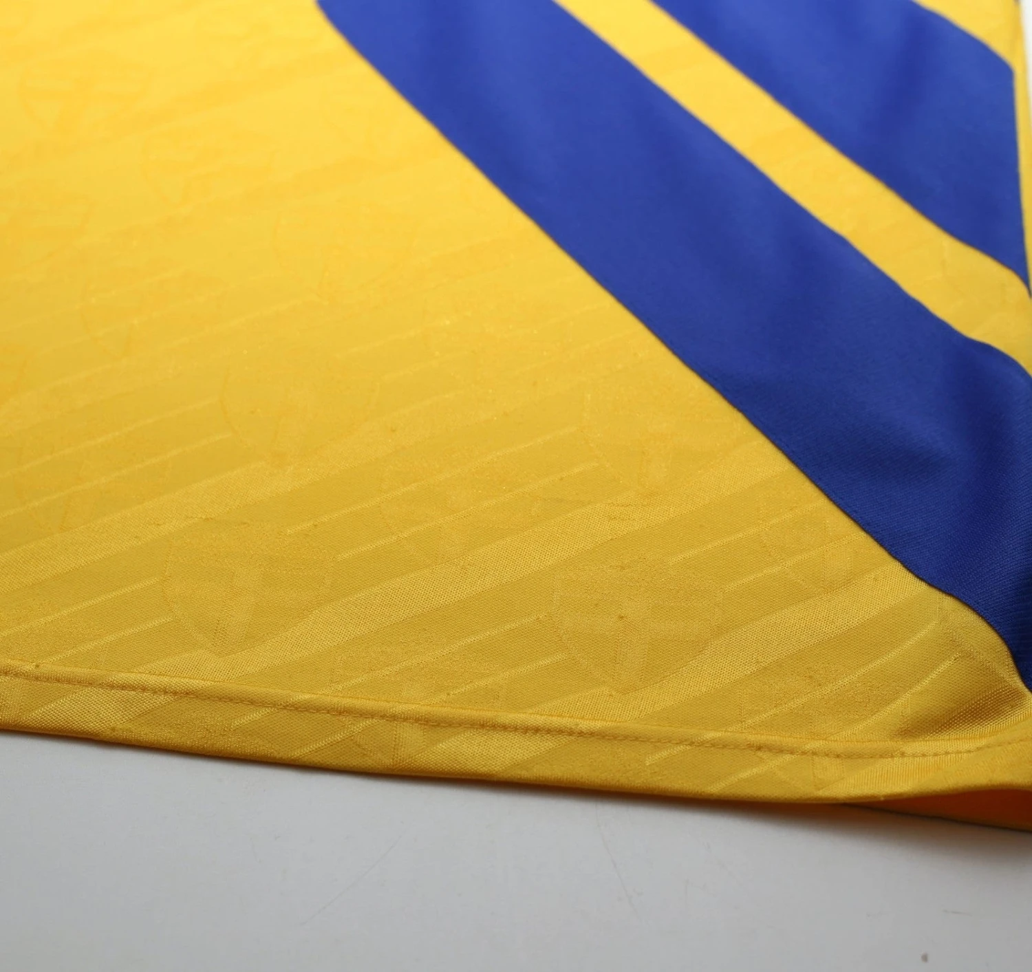 1994/95 LARSSON #7 Sweden Vintage adidas WC 94 Home Football Shirt (XL)(1994 95 larsson 7 sweden vintage adidas wc 94 home football shirt xl) 1994/95 LARSSON #7 Sweden Vintage Adidas WC 94 Home Football Shirt (XL)(1994 95 Larsson 7 Sweden Vintage Adidas Wc 94 Home Football Shirt Xl) -Football Shirt Collective 1994 95 larsson 7 sweden vintage adidas wc 94 home football shirt xl 1181561434