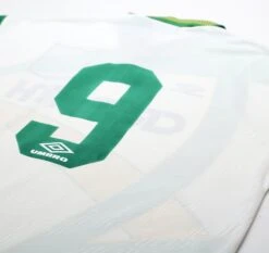 1994/95 Van Hooijdonk #9 Celtic Vintage Umbro Third Football Shirt (L)(1994 95 Van Hooijdonk 9 Celtic Vintage Umbro Third Football Shirt L) -Football Shirt Collective 1994 95 van hooijdonk 9 celtic vintage umbro third football shirt l 70600657404278