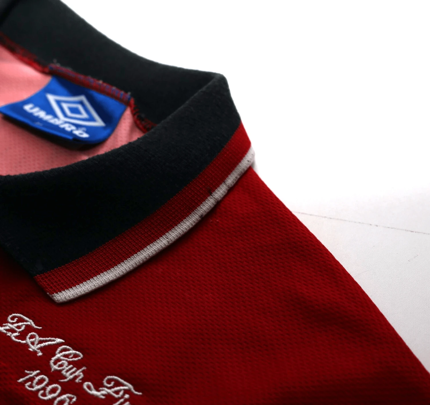 1994/96 CANTONA #7 Manchester United Vintage Umbro FA Cup Final Football Shirt M(1994 96 cantona 7 manchester united vintage umbro fa cup final football shirt m) 1994/96 CANTONA #7 Manchester United Vintage Umbro FA Cup Final Football Shirt M(1994 96 Cantona 7 Manchester United Vintage Umbro Fa Cup Final Football Shirt M) -Football Shirt Collective 1994 96 cantona 7 manchester united vintage umbro fa cup final football shirt m 1169747199