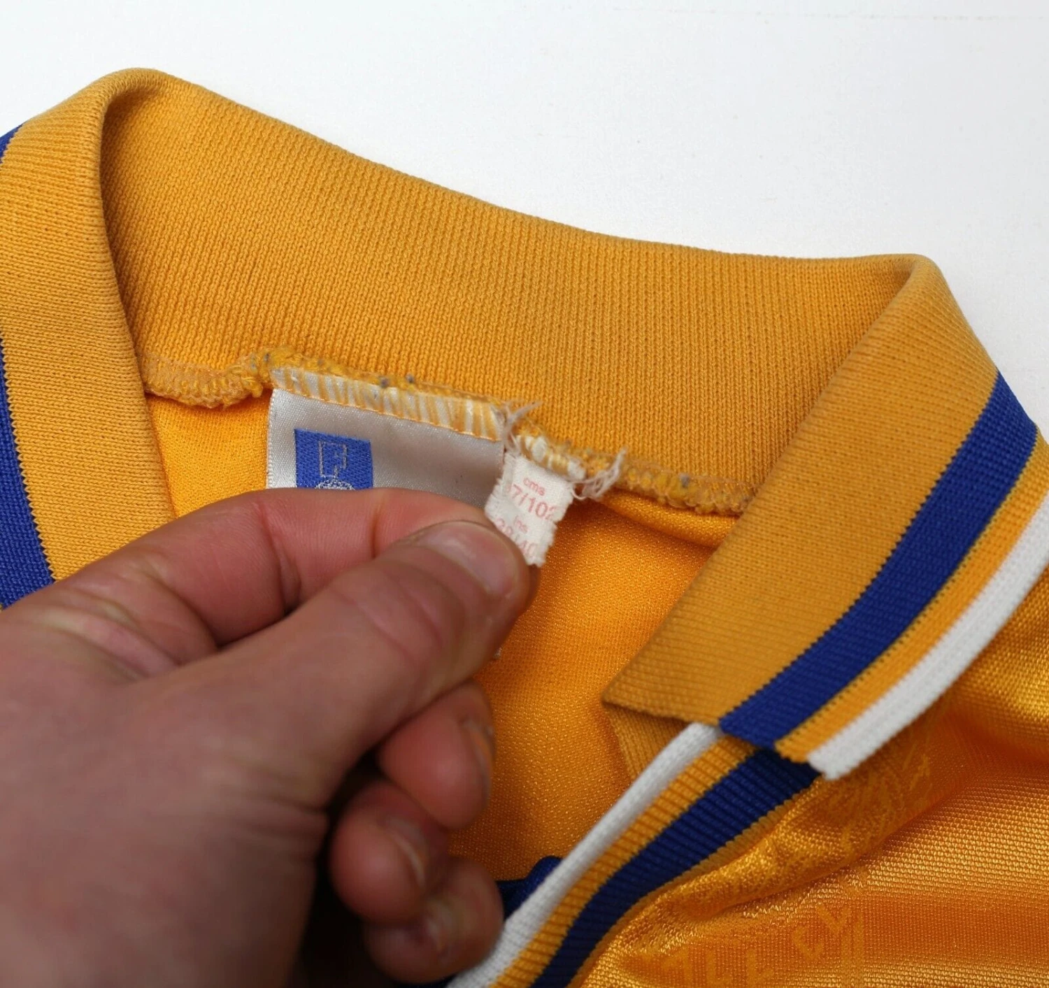 1994/96 LEICESTER CITY Vintage Fox Leisure Away Football Shirt (M)(1994 96 leicester city vintage fox leisure away football shirt m) 1994/96 LEICESTER CITY Vintage Fox Leisure Away Football Shirt (M)(1994 96 Leicester City Vintage Fox Leisure Away Football Shirt M) -Football Shirt Collective 1994 96 leicester city vintage fox leisure away football shirt m 1145525013