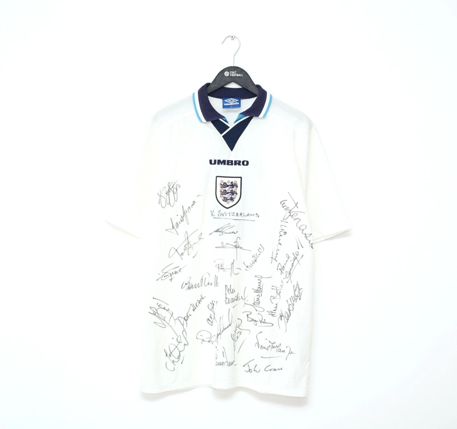 1995 ENGLAND Vintage Umbro Home MATCH WORN/ISSUED/SIGNED Football Shirt (XL)(1995 england vintage umbro home match worn issued signed football shirt xl) 1995 ENGLAND Vintage Umbro Home MATCH WORN/ISSUED/SIGNED Football Shirt (XL)(1995 England Vintage Umbro Home Match Worn Issued Signed Football Shirt Xl) -Football Shirt Collective 1995 england vintage umbro home match worn issued signed football shirt xl 39962895876343