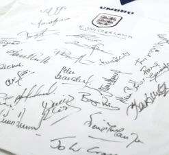 1995 ENGLAND Vintage Umbro Home MATCH WORN/ISSUED/SIGNED Football Shirt (XL)(1995 England Vintage Umbro Home Match Worn Issued Signed Football Shirt Xl) 4 1995 ENGLAND Vintage Umbro Home MATCH WORN/ISSUED/SIGNED Football Shirt (XL)(1995 England Vintage Umbro Home Match Worn Issued Signed Football Shirt Xl) -Football Shirt Collective 1995 england vintage umbro home match worn issued signed football shirt xl 39962896007415