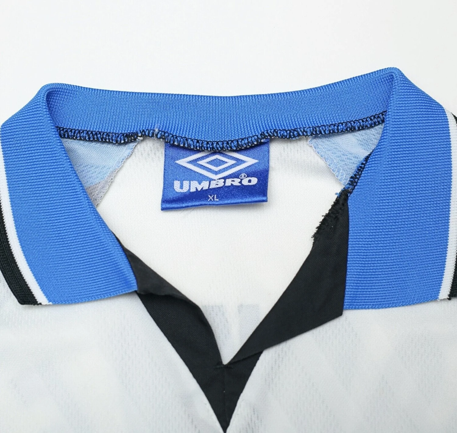 1996/97 DJORAEFF #6 Inter Milan Vintage Umbro Away Football Away Shirt (XL)(1996 97 djoraeff 6 inter milan vintage umbro away football away shirt xl) 1996/97 DJORAEFF #6 Inter Milan Vintage Umbro Away Football Away Shirt (XL)(1996 97 Djoraeff 6 Inter Milan Vintage Umbro Away Football Away Shirt Xl) -Football Shirt Collective 1996 97 djoraeff 6 inter milan vintage umbro away football away shirt xl 39812654268663