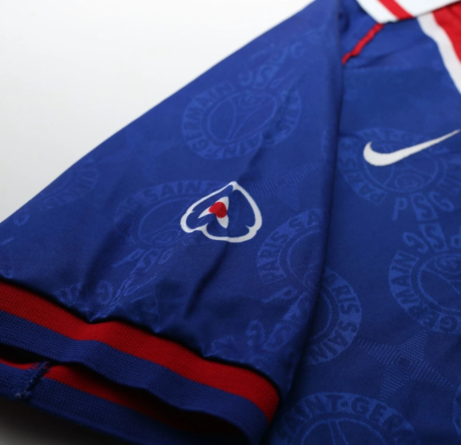 1996/97 PSG Vintage Nike Home Football Shirt Jersey (M) Paris Saint-Germain(1996 97 psg vintage nike home football shirt jersey m paris saint germain) 1996/97 PSG Vintage Nike Home Football Shirt Jersey (M) Paris Saint-Germain(1996 97 Psg Vintage Nike Home Football Shirt Jersey M Paris Saint Germain) -Football Shirt Collective 1996 97 psg vintage nike home football shirt jersey m paris saint germain 41142720332023