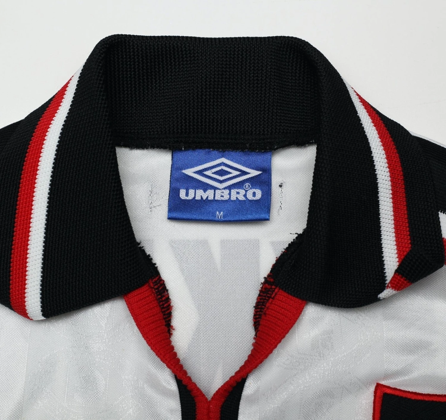 1997/99 BECKHAM #7 Manchester United Vintage Umbro Away Football Shirt (M)(1997 99 beckham 7 manchester united vintage umbro away football shirt m 1) 1997/99 BECKHAM #7 Manchester United Vintage Umbro Away Football Shirt (M)(1997 99 Beckham 7 Manchester United Vintage Umbro Away Football Shirt M 1) -Football Shirt Collective 1997 99 beckham 7 manchester united vintage umbro away football shirt m 1169747028