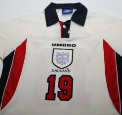 1997/99 SCHOLES #19 England Vintage Umbro Home Football Shirt (M) Le Tournoi(1997 99 Scholes 19 England Vintage Umbro Home Football Shirt M Le Tournoi) -Football Shirt Collective 1997 99 scholes 19 england vintage umbro home football shirt m le tournoi 1145923900