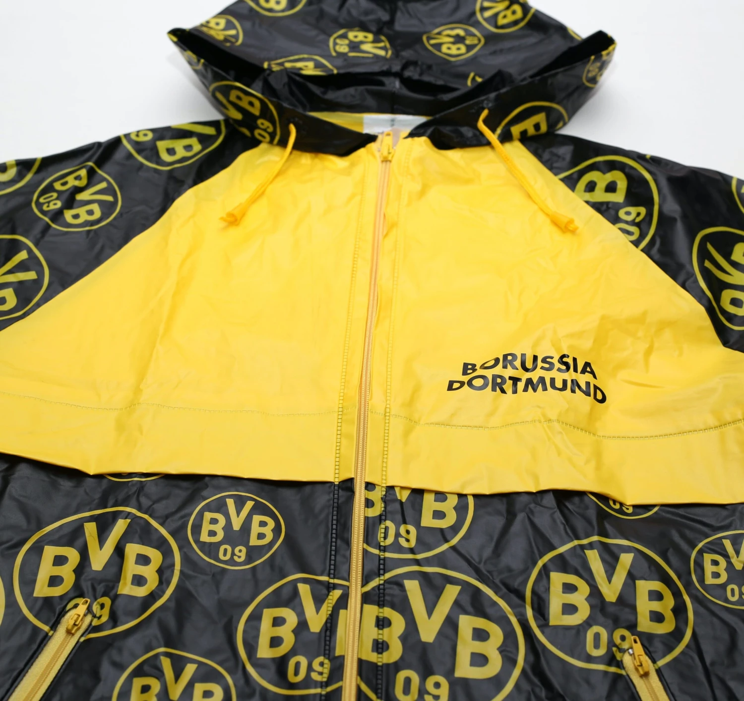 1997 BORUSSIA DORTMUND Vintage Champions League Winners Football Rain Jacket (S) BNWOT(1997 borussia dortmund vintage champions league winners football rain jacket s) 1997 BORUSSIA DORTMUND Vintage Champions League Winners Football Rain Jacket (S) BNWOT(1997 Borussia Dortmund Vintage Champions League Winners Football Rain Jacket S) -Football Shirt Collective 1997 borussia dortmund vintage champions league winners football rain jacket s bnwot 1175908998 scaled