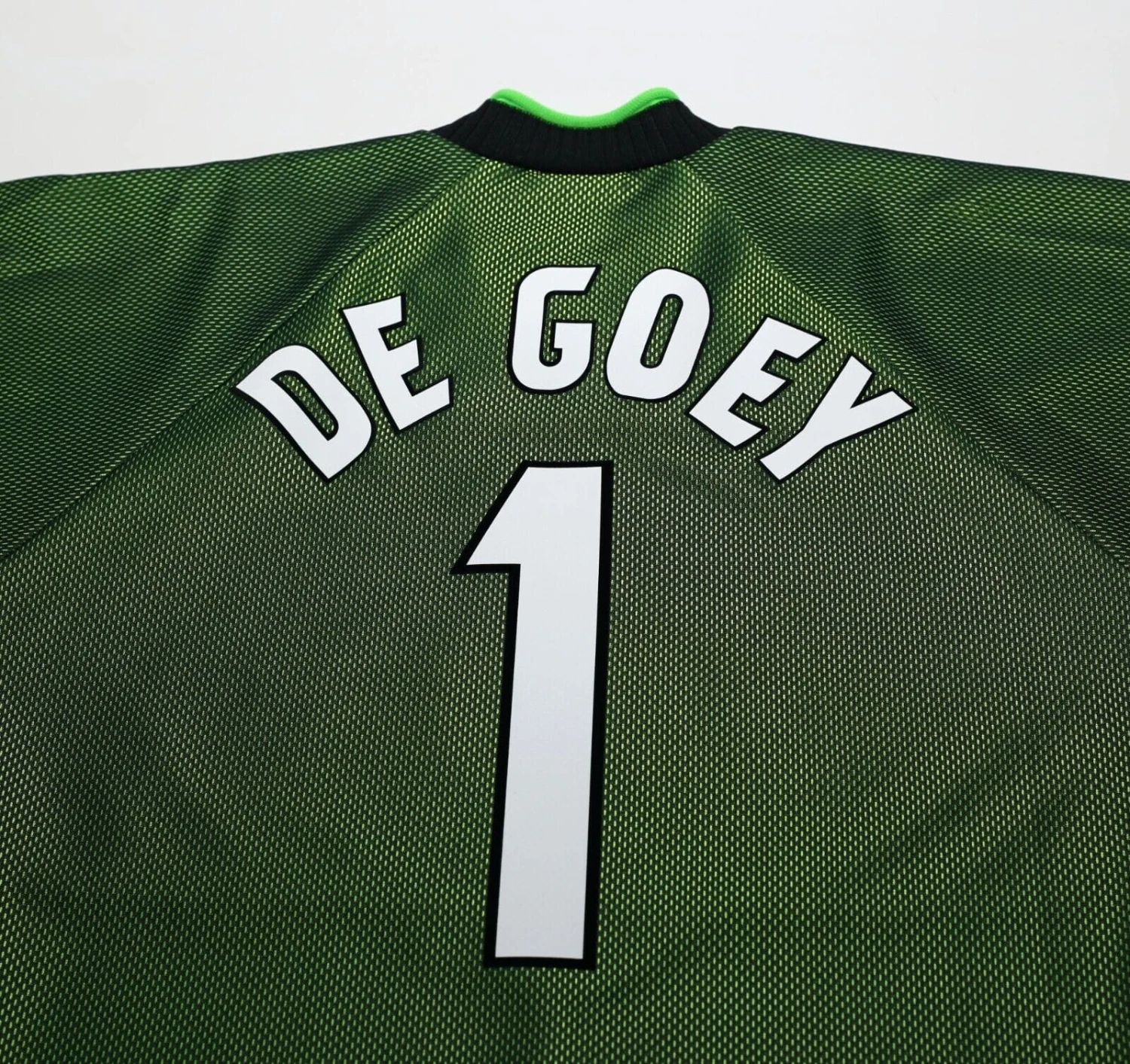 1998/00 DE GOEY #1 Chelsea Vintage Umbro GK Football Shirt (Y) (XS)(1998 00 de goey 1 chelsea vintage umbro gk football shirt y xs) 1998/00 DE GOEY #1 Chelsea Vintage Umbro GK Football Shirt (Y) (XS)(1998 00 De Goey 1 Chelsea Vintage Umbro Gk Football Shirt Y Xs) -Football Shirt Collective 1998 00 de goey 1 chelsea vintage umbro gk football shirt y xs 42850545565943