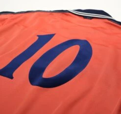 1999/00 Hutchinson #10 Scotland Vintage Umbro Away Football Shirt (L)(1999 00 Hutchinson 10 Scotland Vintage Umbro Away Football Shirt L) -Football Shirt Collective 1999 00 hutchinson 10 scotland vintage umbro away football shirt l 73224412660086