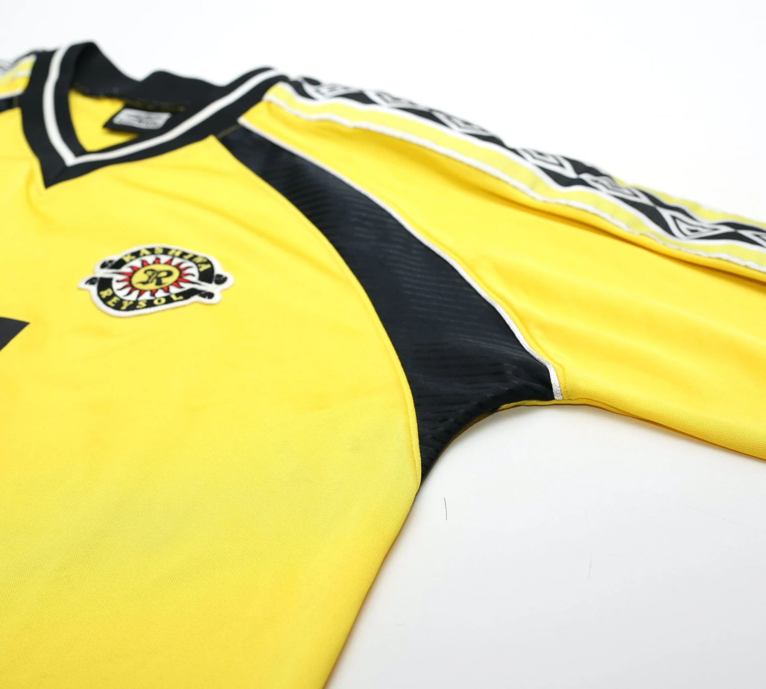1999-00 Kashiwa Reysol Home Shirt L/S (XL)(1999 00 kashiwa reysol home shirt l s size) 1999-00 Kashiwa Reysol Home Shirt L/S (XL)(1999 00 Kashiwa Reysol Home Shirt L S Size) -Football Shirt Collective 1999 00 kashiwa reysol home shirt l s xl 42027898405111 scaled