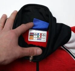 1999/00 Manchester United Vintage Umbro TrackTop Jacket (L)(1999 00 Manchester United Vintage Umbro Tracktop Jacket L) -Football Shirt Collective 1999 00 manchester united vintage umbro tracktop jacket l 73224332968310