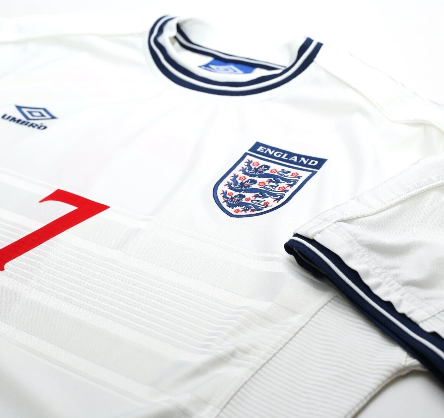 1999/01 Beckham #7 England Vintage Umbro Home Football Shirt (XL) Euro 2000(1999 01 beckham 7 england vintage umbro home football shirt xl euro 2000) 1999/01 Beckham #7 England Vintage Umbro Home Football Shirt (XL) Euro 2000(1999 01 Beckham 7 England Vintage Umbro Home Football Shirt Xl Euro 2000) -Football Shirt Collective 1999 01 beckham 7 england vintage umbro home football shirt xl euro 2000 72146049368438