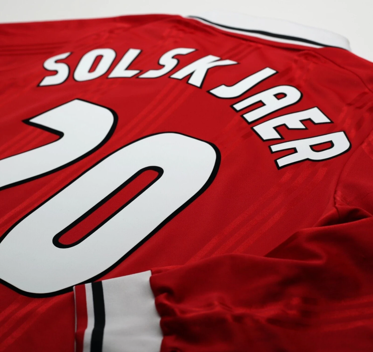 1999 SOLSKJAER #20 Manchester United adidas Icons L/S Treble Football Shirt (M)(1999 solskjaer 20 manchester united adidas icons l s treble football shirt m) 1999 SOLSKJAER #20 Manchester United Adidas Icons L/S Treble Football Shirt (M)(1999 Solskjaer 20 Manchester United Adidas Icons L S Treble Football Shirt M) -Football Shirt Collective 1999 solskjaer 20 manchester united adidas icons l s treble football shirt m 1145924099