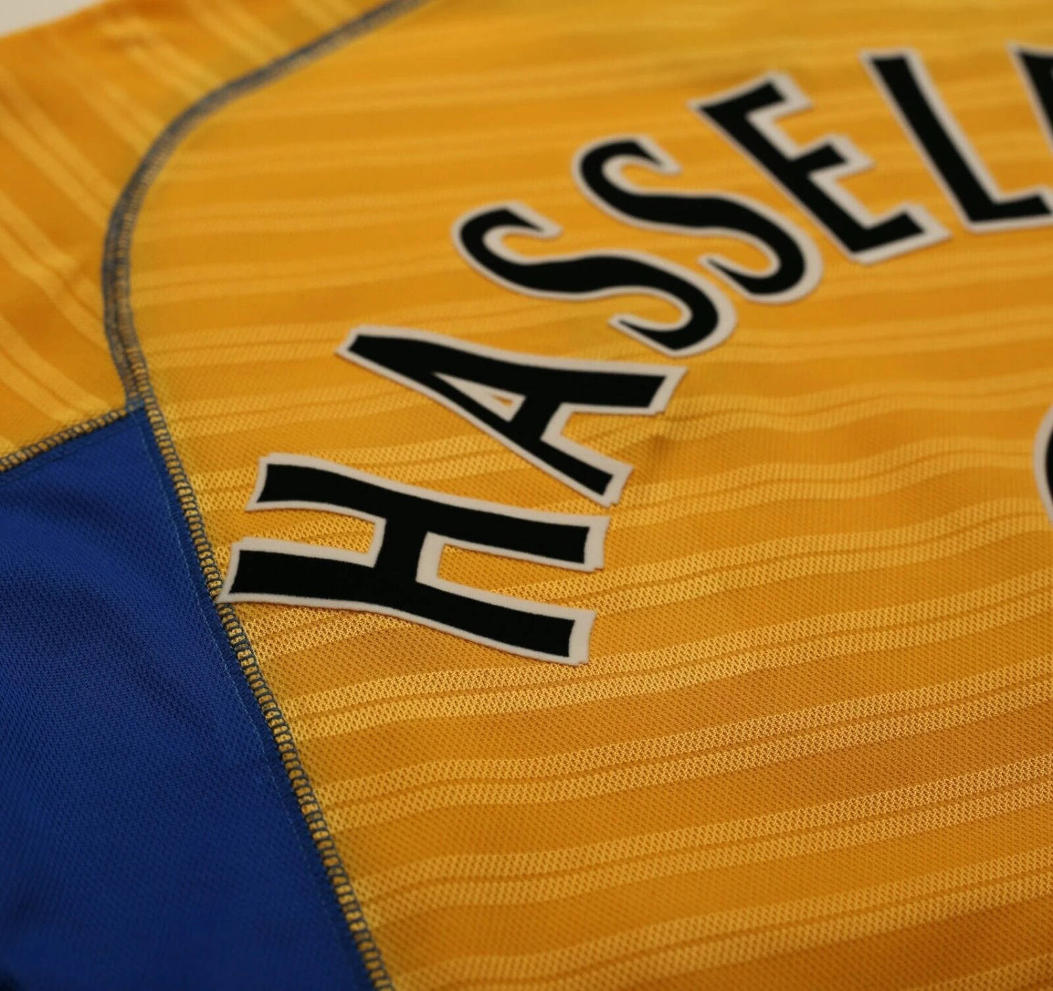 2000/01 HASSELBAINK #9 Chelsea Vintage Umbro Away Football Shirt (M)(2000 01 hasselbaink 9 chelsea vintage umbro away football shirt m) 2000/01 HASSELBAINK #9 Chelsea Vintage Umbro Away Football Shirt (M)(2000 01 Hasselbaink 9 Chelsea Vintage Umbro Away Football Shirt M) -Football Shirt Collective 2000 01 hasselbaink 9 chelsea vintage umbro away football shirt m 1151843704