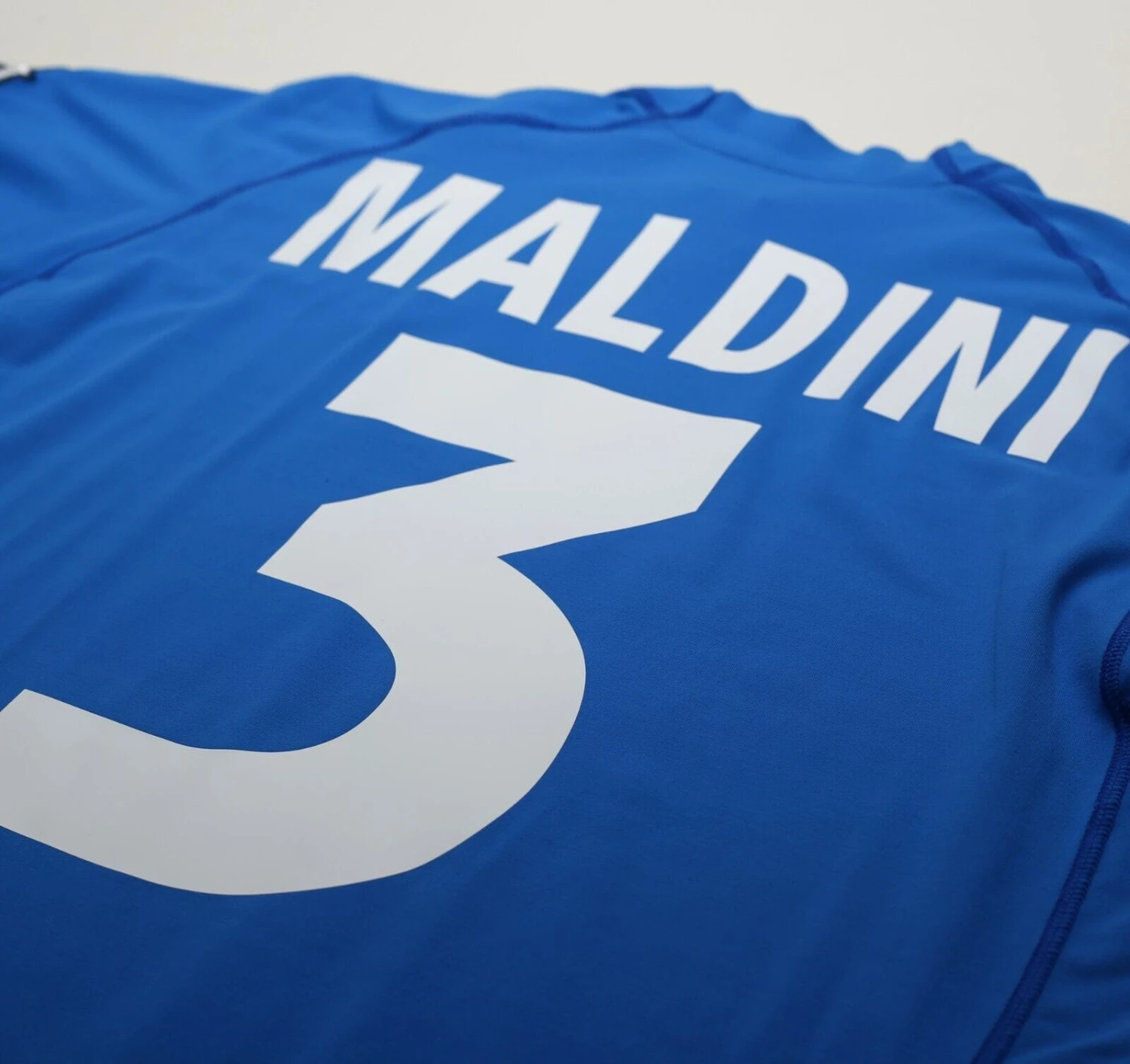 2000/01 MALDINI #3 Italy Vintage Kappa Home Football Shirt (L/XXL) Euro 2000(2000 01 maldini 3 italy vintage kappa home football shirt l xxl euro 2000) 2000/01 MALDINI #3 Italy Vintage Kappa Home Football Shirt (L/XXL) Euro 2000(2000 01 Maldini 3 Italy Vintage Kappa Home Football Shirt L Xxl Euro 2000) -Football Shirt Collective 2000 01 maldini 3 italy vintage kappa home football shirt l xxl euro 2000 1145924117