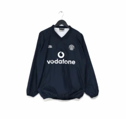 2000/01 Manchester United Vintage Umbro Rain Drill Top (S/M)(2000 01 Manchester United Vintage Umbro Rain Drill Top S M)