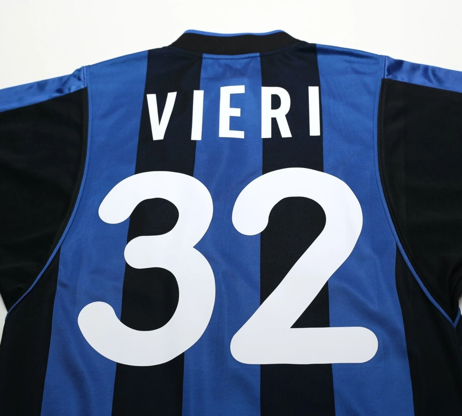 2000/01 VIERI #32 Inter Milan Vintage Nike Home Football Shirt Jersey (S/M)(2000 01 vieri 32 inter milan vintage nike home football shirt jersey s m) 2000/01 VIERI #32 Inter Milan Vintage Nike Home Football Shirt Jersey (S/M)(2000 01 Vieri 32 Inter Milan Vintage Nike Home Football Shirt Jersey S M) -Football Shirt Collective 2000 01 vieri 32 inter milan vintage nike home football shirt jersey s m 41842123669751