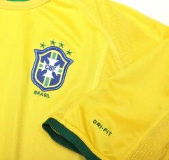 2000/02 Amoroso #7 Brazil Vintage Nike Home Football Shirt (XL)(2000 02 Amoroso 7 Brazil Vintage Nike Home Football Shirt Xl) -Football Shirt Collective 2000 02 amoroso 7 brazil vintage nike home football shirt xl 70600664711542