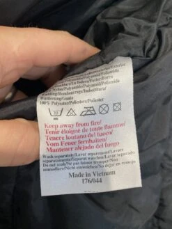2000/02 MANCHESTER UNITED Vintage Umbro Bench Coat Jacket (M) Beckham Scholes(2000 02 Manchester United Vintage Umbro Bench Coat Jacket M Beckham Scholes) -Football Shirt Collective 2000 02 manchester united vintage umbro bench coat jacket m beckham scholes 39813123735799