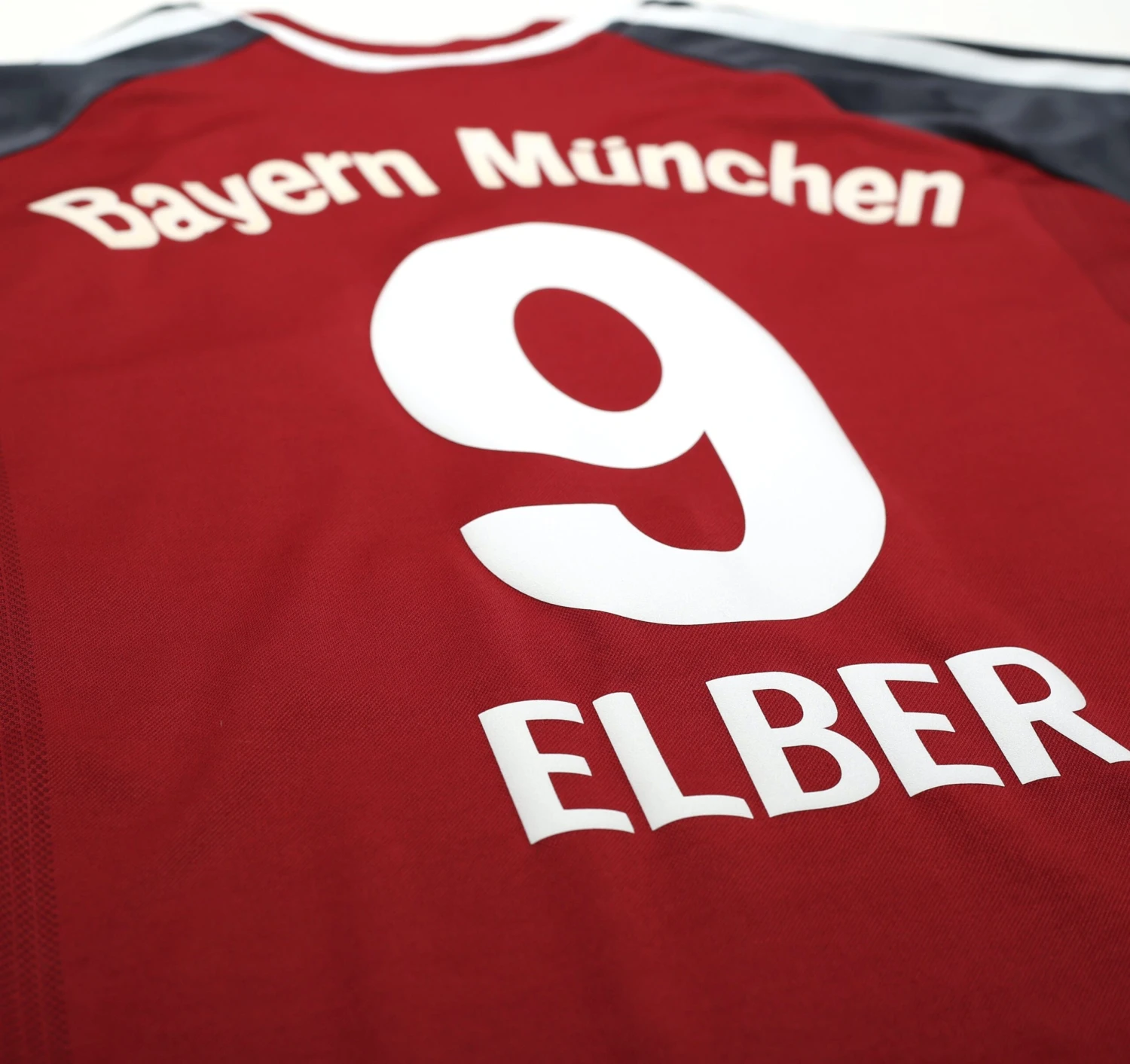 2001/02 ELBER #9 Bayern Munich Vintage adidas Home Football Shirt (XL)(2001 02 elber 9 bayern munich vintage adidas home football shirt xl) 2001/02 ELBER #9 Bayern Munich Vintage Adidas Home Football Shirt (XL)(2001 02 Elber 9 Bayern Munich Vintage Adidas Home Football Shirt Xl) -Football Shirt Collective 2001 02 elber 9 bayern munich vintage adidas home football shirt xl 1171895293 scaled
