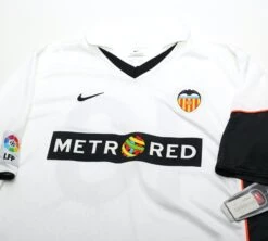 2001/02 KILY #18 Valencia Vintage Nike Home Football Shirt Jersey (L) BNWT(2001 02 Kily 18 Valencia Vintage Nike Home Football Shirt Jersey L Bnwt) 2 2001/02 KILY #18 Valencia Vintage Nike Home Football Shirt Jersey (L) BNWT(2001 02 Kily 18 Valencia Vintage Nike Home Football Shirt Jersey L Bnwt) -Football Shirt Collective 2001 02 kily 18 valencia vintage nike home football shirt jersey l bnwt 41761613152503