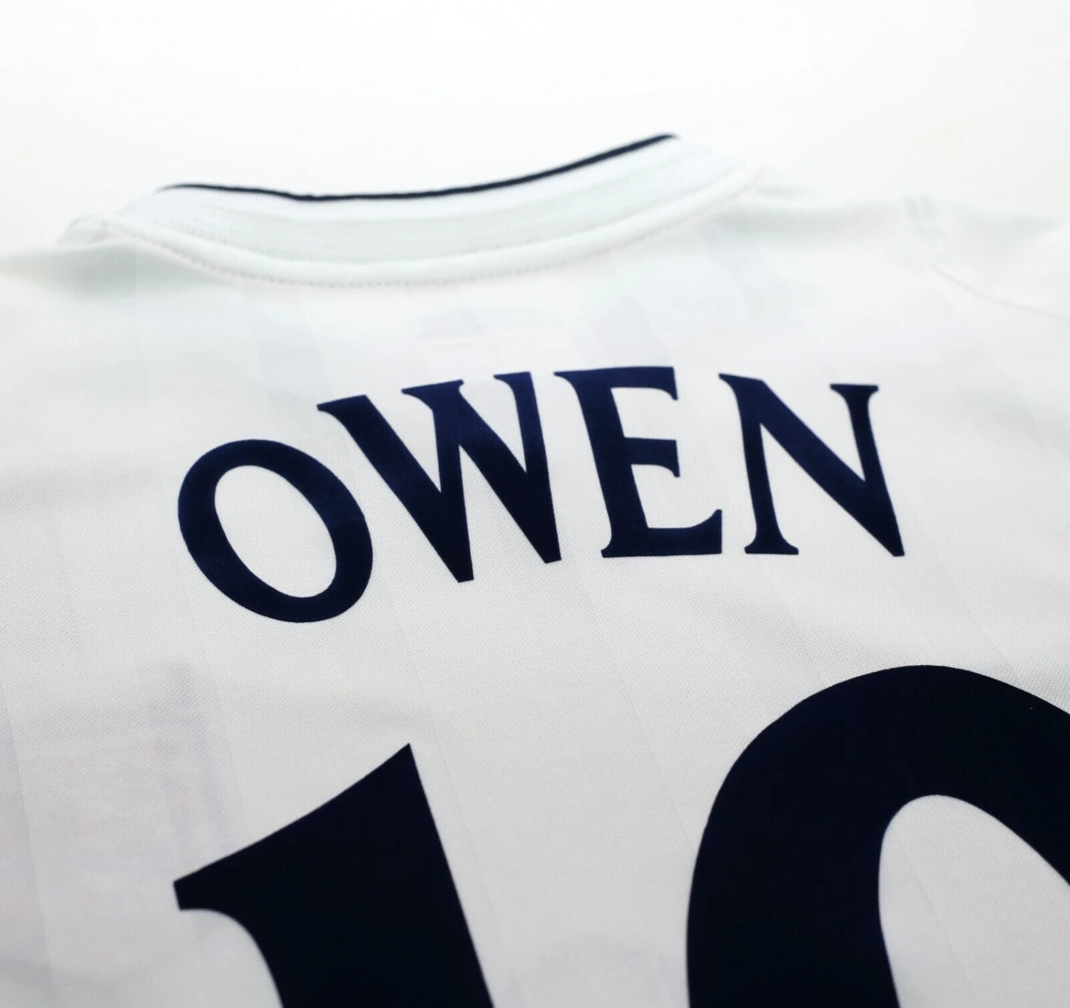 2001/03 OWEN #10 England Vintage Umbro Home Football Shirt (S) WC 2002 BRAZIL(2001 03 owen 10 england vintage umbro home football shirt s wc 2002 brazil) 2001/03 OWEN #10 England Vintage Umbro Home Football Shirt (S) WC 2002 BRAZIL(2001 03 Owen 10 England Vintage Umbro Home Football Shirt S Wc 2002 Brazil) -Football Shirt Collective 2001 03 owen 10 england vintage umbro home football shirt s wc 2002 brazil 42337395245303