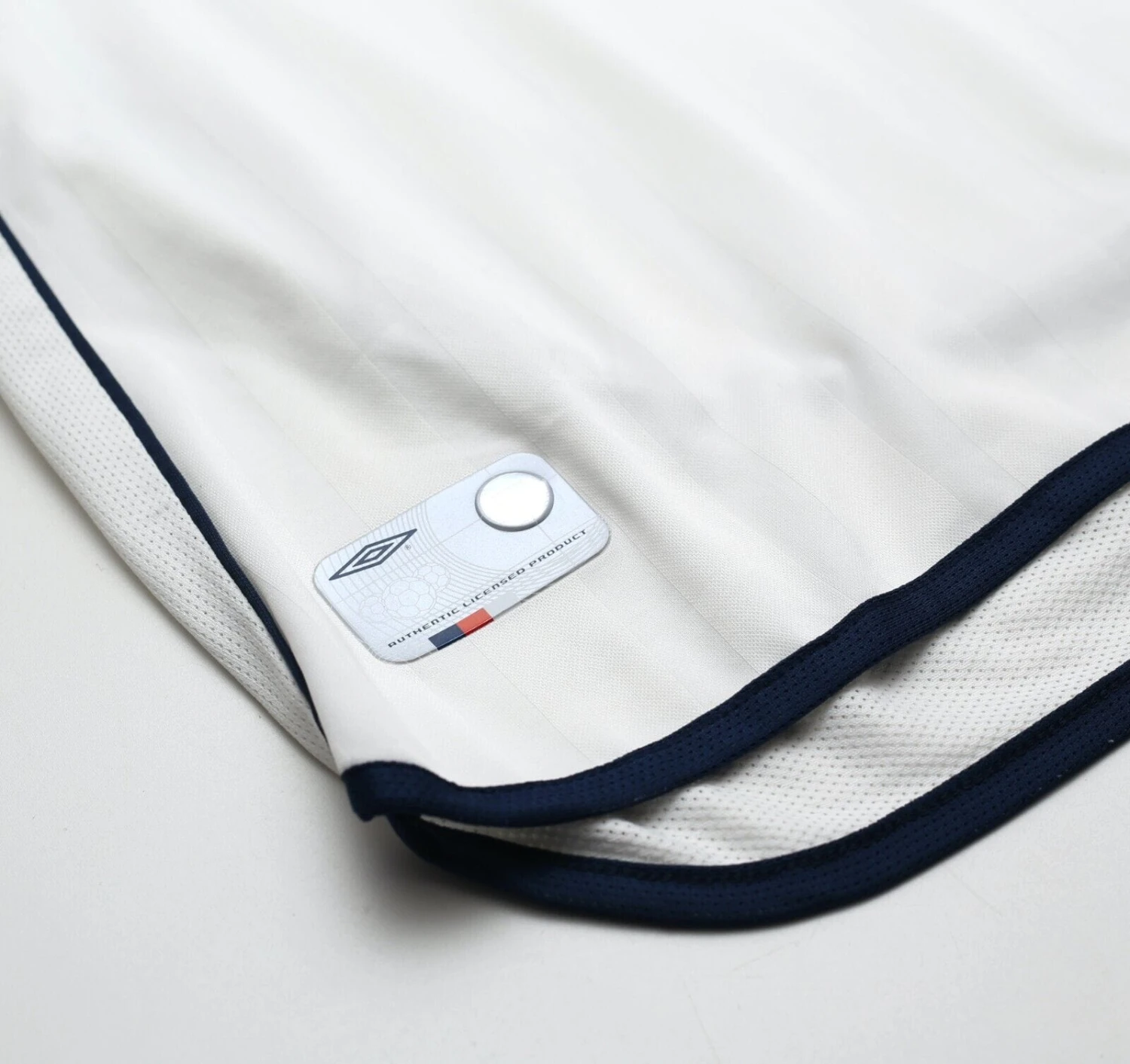 2001/03 OWEN #10 England Vintage Umbro Home Football Shirt (XL) WC 2002 BRAZIL(2001 03 owen 10 england vintage umbro home football shirt xl wc 2002 brazil) 2001/03 OWEN #10 England Vintage Umbro Home Football Shirt (XL) WC 2002 BRAZIL(2001 03 Owen 10 England Vintage Umbro Home Football Shirt Xl Wc 2002 Brazil) -Football Shirt Collective 2001 03 owen 10 england vintage umbro home football shirt xl wc 2002 brazil 42337391313143