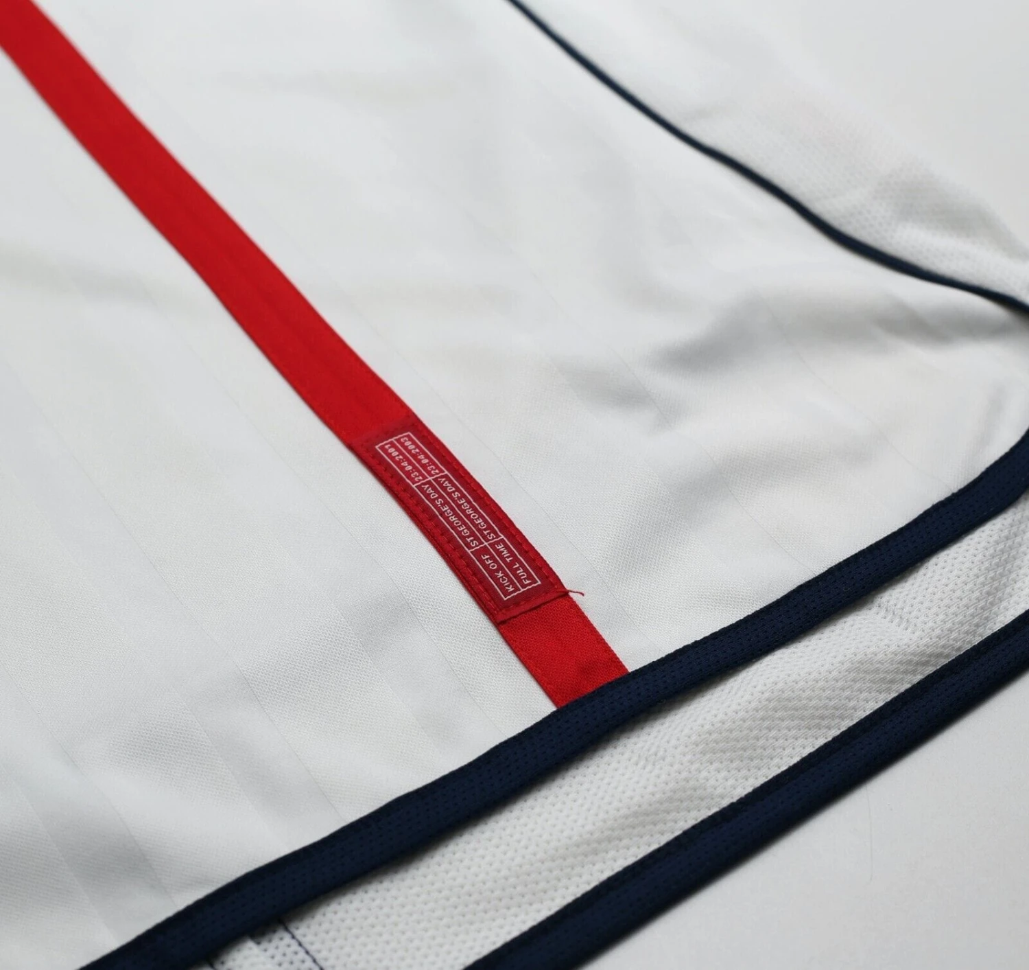 2001/03 OWEN #10 England Vintage Umbro Home Football Shirt (XL) WC 2002 BRAZIL(2001 03 owen 10 england vintage umbro home football shirt xl wc 2002 brazil) 2001/03 OWEN #10 England Vintage Umbro Home Football Shirt (XL) WC 2002 BRAZIL(2001 03 Owen 10 England Vintage Umbro Home Football Shirt Xl Wc 2002 Brazil) -Football Shirt Collective 2001 03 owen 10 england vintage umbro home football shirt xl wc 2002 brazil 42337391345911