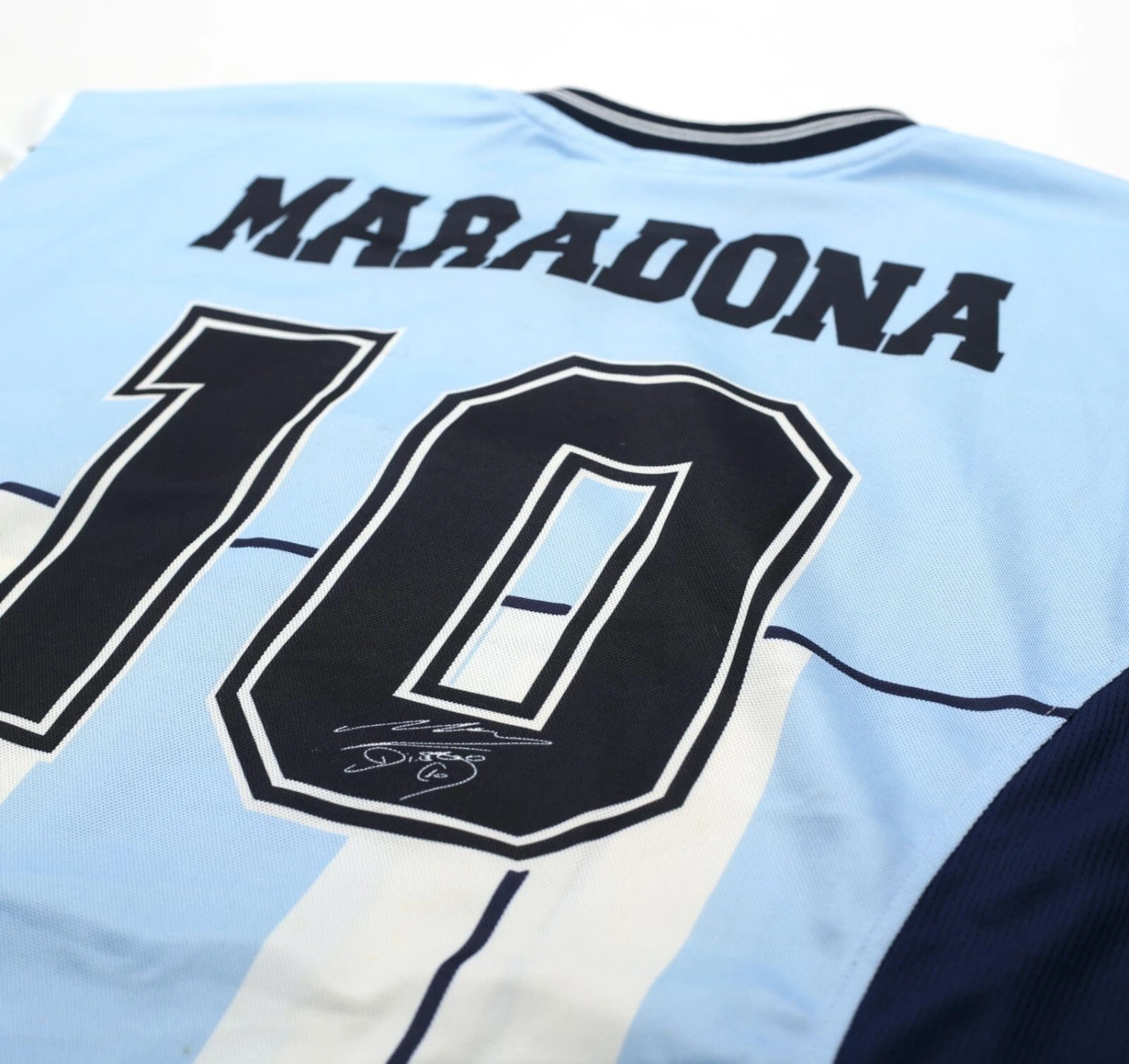 2001 MARADONA #10 Argentina Vintage FILA Testimonial Football Shirt (XL)(2001 maradona 10 argentina vintage fila testimonial football shirt xl) 2001 MARADONA #10 Argentina Vintage FILA Testimonial Football Shirt (XL)(2001 Maradona 10 Argentina Vintage Fila Testimonial Football Shirt Xl) -Football Shirt Collective 2001 maradona 10 argentina vintage fila testimonial football shirt xl 1169747013