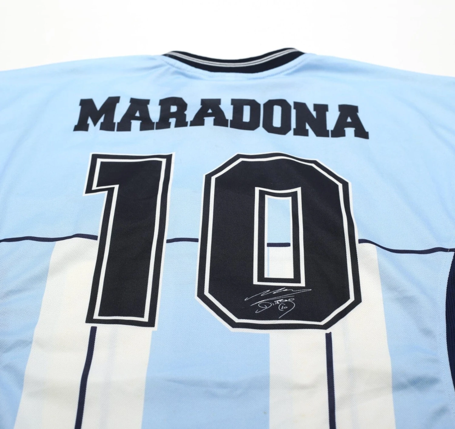 2001 MARADONA #10 Argentina Vintage FILA Testimonial Football Shirt (XL)(2001 maradona 10 argentina vintage fila testimonial football shirt xl) 2001 MARADONA #10 Argentina Vintage FILA Testimonial Football Shirt (XL)(2001 Maradona 10 Argentina Vintage Fila Testimonial Football Shirt Xl) -Football Shirt Collective 2001 maradona 10 argentina vintage fila testimonial football shirt xl 1169747014