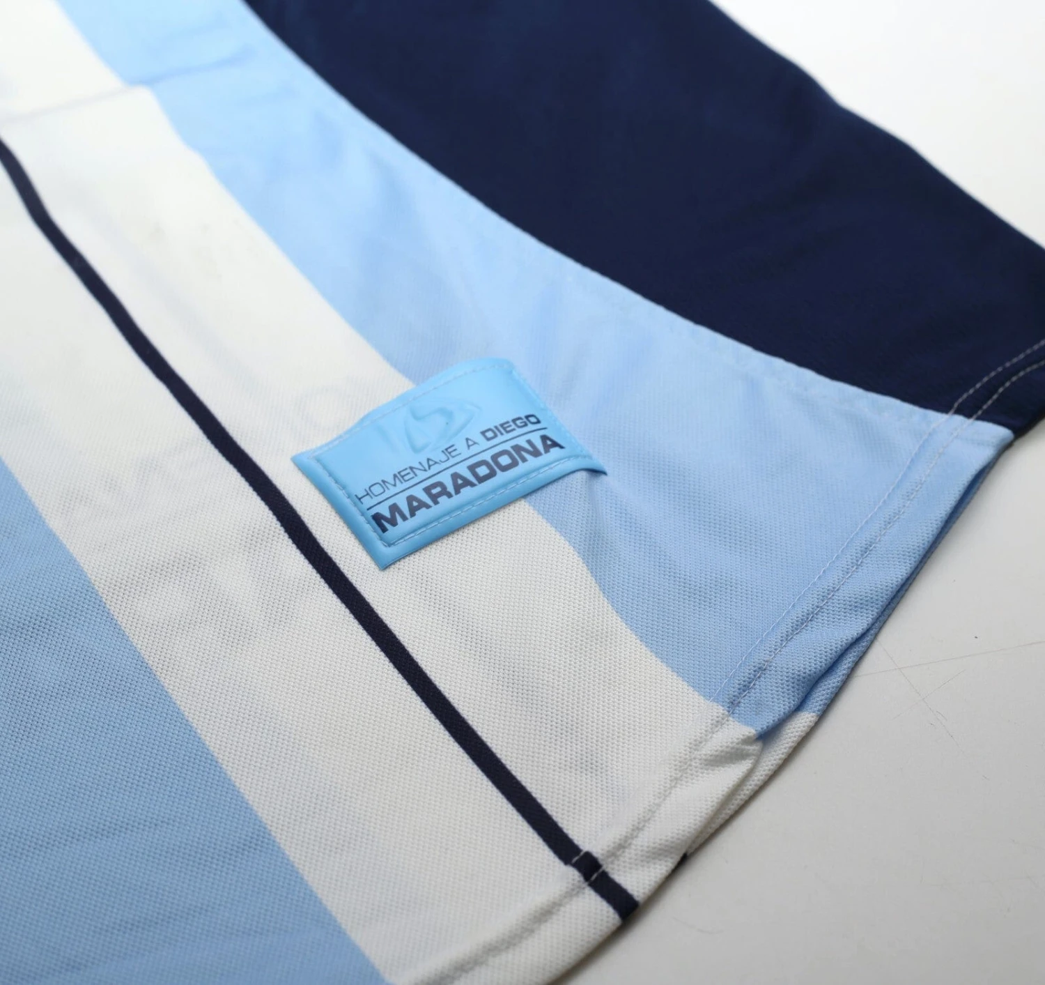 2001 MARADONA #10 Argentina Vintage FILA Testimonial Football Shirt (XL)(2001 maradona 10 argentina vintage fila testimonial football shirt xl) 2001 MARADONA #10 Argentina Vintage FILA Testimonial Football Shirt (XL)(2001 Maradona 10 Argentina Vintage Fila Testimonial Football Shirt Xl) -Football Shirt Collective 2001 maradona 10 argentina vintage fila testimonial football shirt xl 1169747017