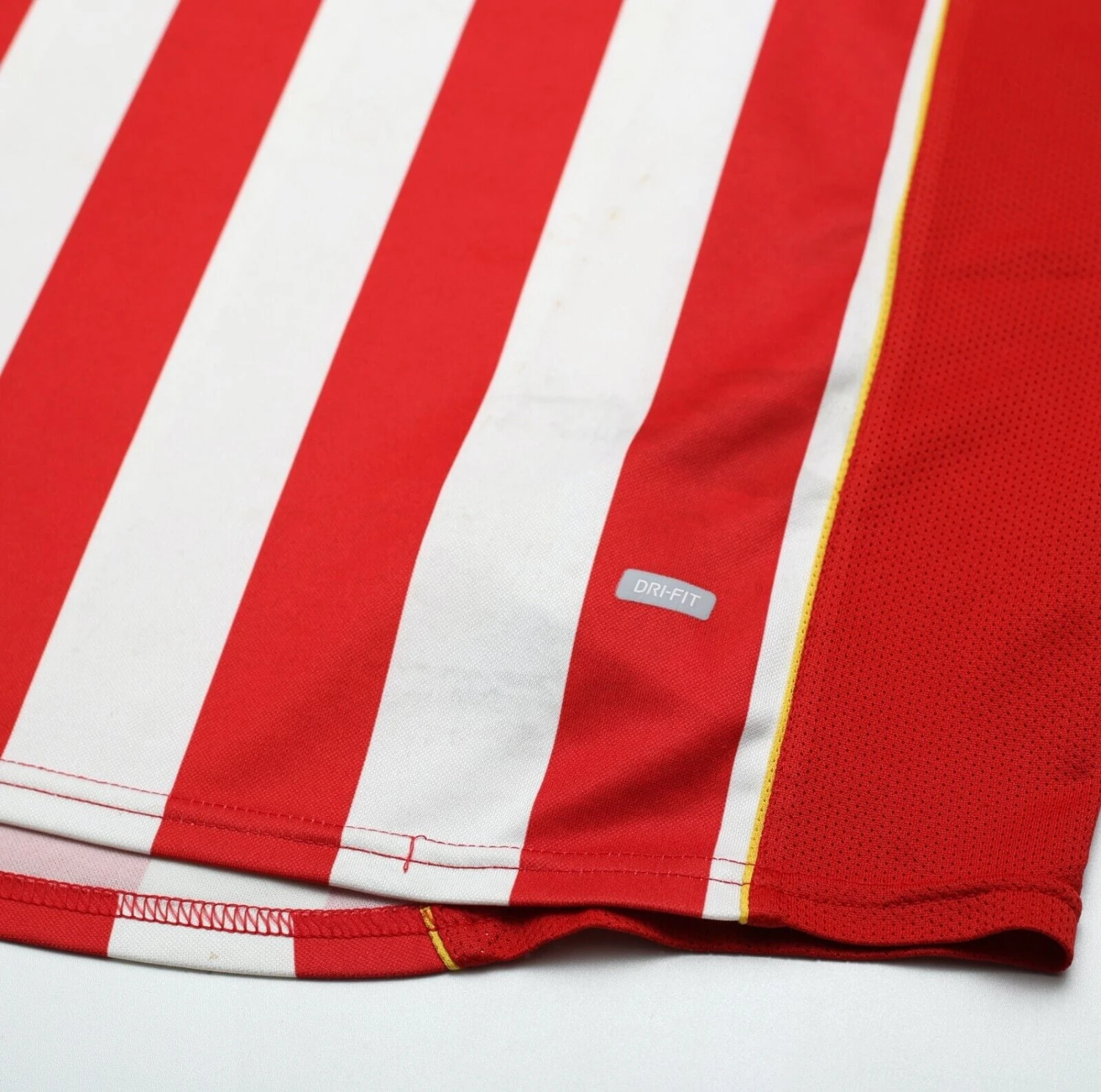 2004/05 ATLETICO MADRID Vintage Nike Home Football Shirt Jersey (XL)(2004 05 atletico madrid vintage nike home football shirt jersey xl) 2004/05 ATLETICO MADRID Vintage Nike Home Football Shirt Jersey (XL)(2004 05 Atletico Madrid Vintage Nike Home Football Shirt Jersey Xl) -Football Shirt Collective 2004 05 atletico madrid vintage nike home football shirt jersey xl 39812977066231