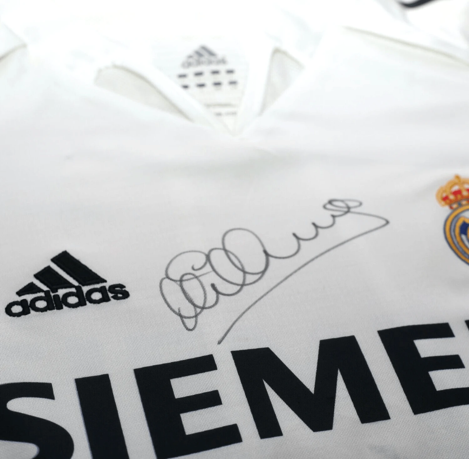 2004/05 OWEN #11 Real Madrid Vintage adidas MATCH ISSUE Home Football Shirt (L)(2004 05 owen 11 real madrid vintage adidas match issue home football shirt l) 2004/05 OWEN #11 Real Madrid Vintage Adidas MATCH ISSUE Home Football Shirt (L)(2004 05 Owen 11 Real Madrid Vintage Adidas Match Issue Home Football Shirt L) -Football Shirt Collective 2004 05 owen 11 real madrid vintage adidas match issue home football shirt l 40460250611959