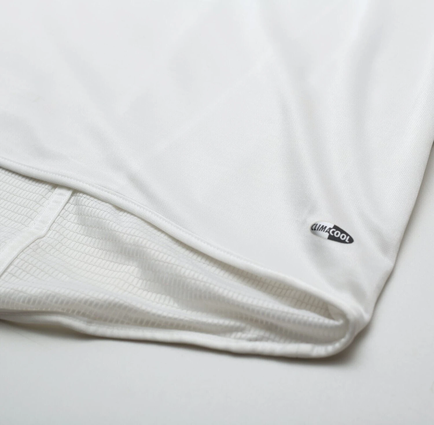 2004/05 OWEN #11 Real Madrid Vintage adidas MATCH ISSUE Home Football Shirt (L)(2004 05 owen 11 real madrid vintage adidas match issue home football shirt l) 2004/05 OWEN #11 Real Madrid Vintage Adidas MATCH ISSUE Home Football Shirt (L)(2004 05 Owen 11 Real Madrid Vintage Adidas Match Issue Home Football Shirt L) -Football Shirt Collective 2004 05 owen 11 real madrid vintage adidas match issue home football shirt l 40460250644727