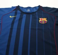 2004/05 RONALDINHO #10 Barcelona Vintage Nike Away Football Shirt (XXL)(2004 05 Ronaldinho 10 Barcelona Vintage Nike Away Football Shirt Xxl) 3 2004/05 RONALDINHO #10 Barcelona Vintage Nike Away Football Shirt (XXL)(2004 05 Ronaldinho 10 Barcelona Vintage Nike Away Football Shirt Xxl) -Football Shirt Collective 2004 05 ronaldinho 10 barcelona vintage nike away football shirt xxl 1181561548