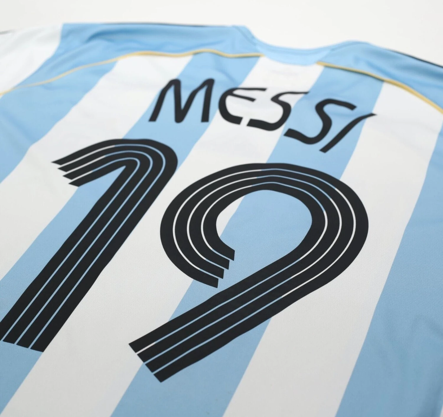 2005/07 MESSI #19 Argentina Vintage adidas Home Football Shirt (L) WC 2006(2005 07 messi 19 argentina vintage adidas home football shirt l wc 2006) 2005/07 MESSI #19 Argentina Vintage Adidas Home Football Shirt (L) WC 2006(2005 07 Messi 19 Argentina Vintage Adidas Home Football Shirt L Wc 2006) -Football Shirt Collective 2005 07 messi 19 argentina vintage adidas home football shirt l wc 2006 42850569060599