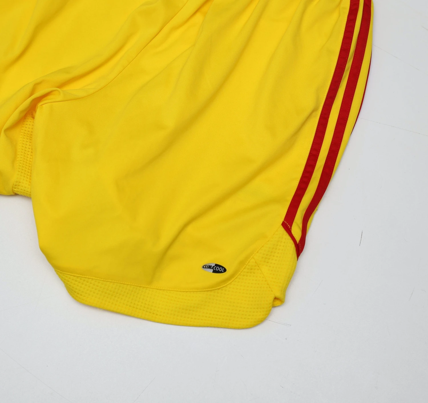 2006/07 LIVERPOOL Vintage adidas Away Football Shorts (M) 32"(2006 07 liverpool vintage adidas away football shorts m) 2006/07 LIVERPOOL Vintage Adidas Away Football Shorts (M) 32"(2006 07 Liverpool Vintage Adidas Away Football Shorts M) -Football Shirt Collective 2006 07 liverpool vintage adidas away football shorts m 32 1178562681 scaled