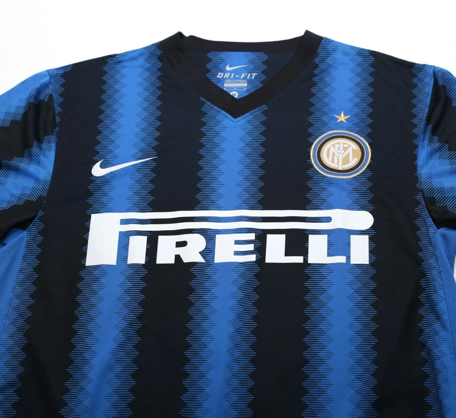 2010/11 INTER MILAN Vintage Nike Football Home Shirt (M)(2010 11 inter milan vintage nike football home shirt m) 2010/11 INTER MILAN Vintage Nike Football Home Shirt (M)(2010 11 Inter Milan Vintage Nike Football Home Shirt M) -Football Shirt Collective 2010 11 inter milan vintage nike football home shirt m 41211576451319