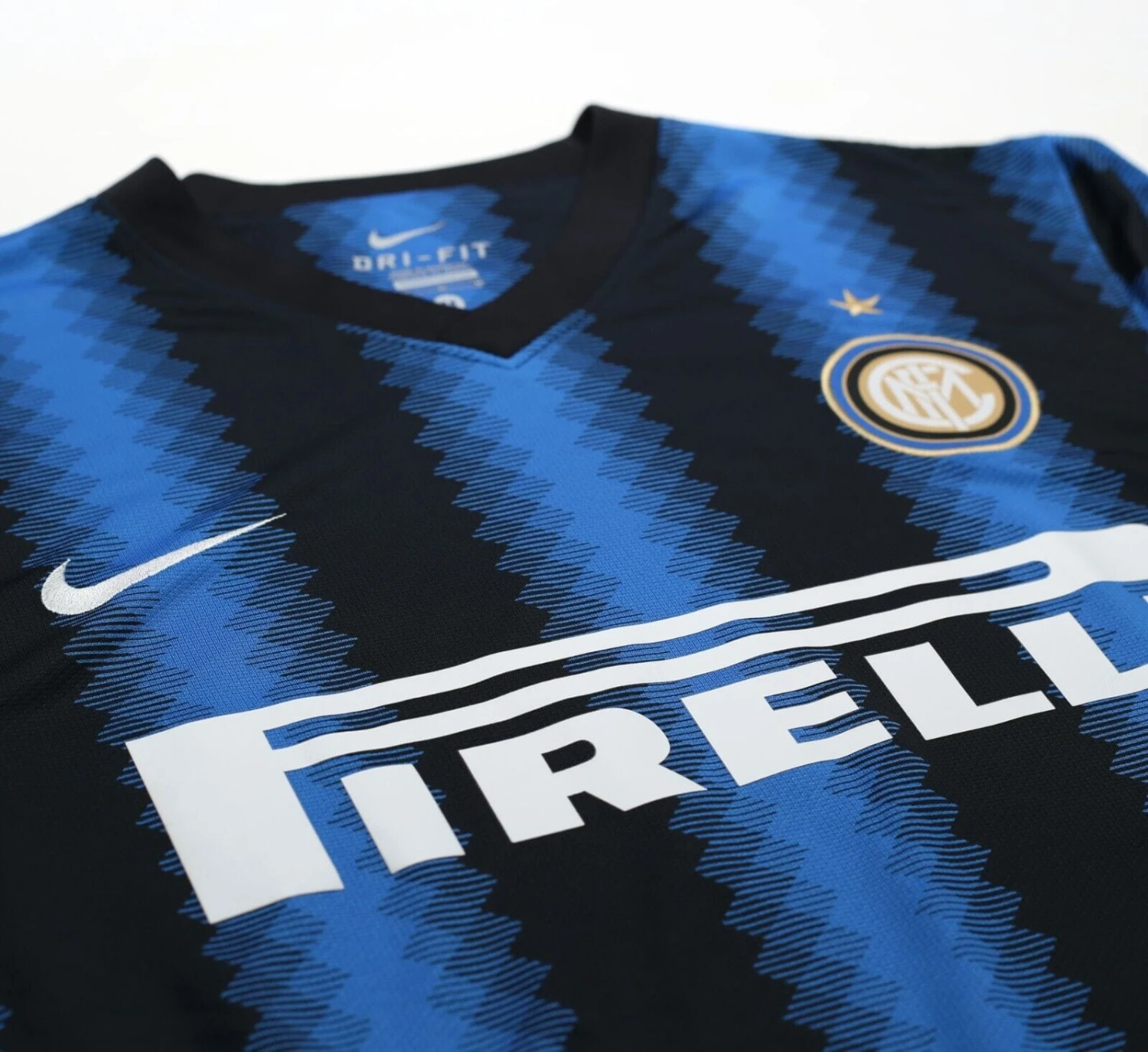 2010/11 INTER MILAN Vintage Nike Football Home Shirt (M)(2010 11 inter milan vintage nike football home shirt m) 2010/11 INTER MILAN Vintage Nike Football Home Shirt (M)(2010 11 Inter Milan Vintage Nike Football Home Shirt M) -Football Shirt Collective 2010 11 inter milan vintage nike football home shirt m 41211576549623